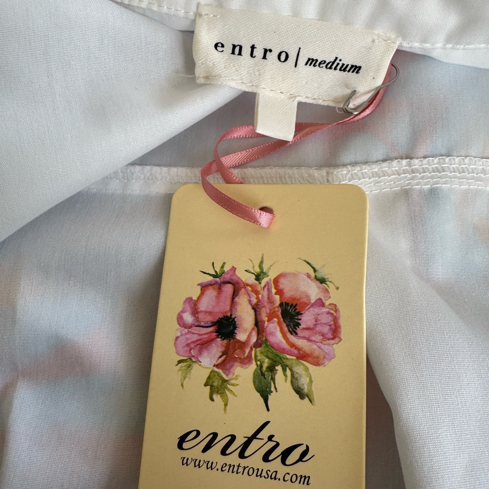 Entro Lace Ribbon Ruffle Top Size M NWT - Picture 7 of 7